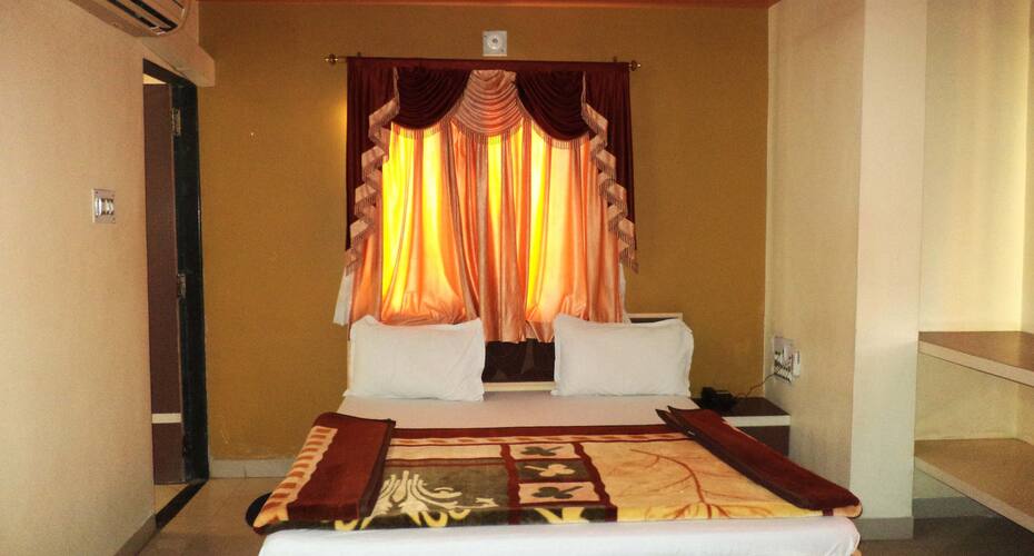 Hotel Sarvottam Guest House, Bharuch 2